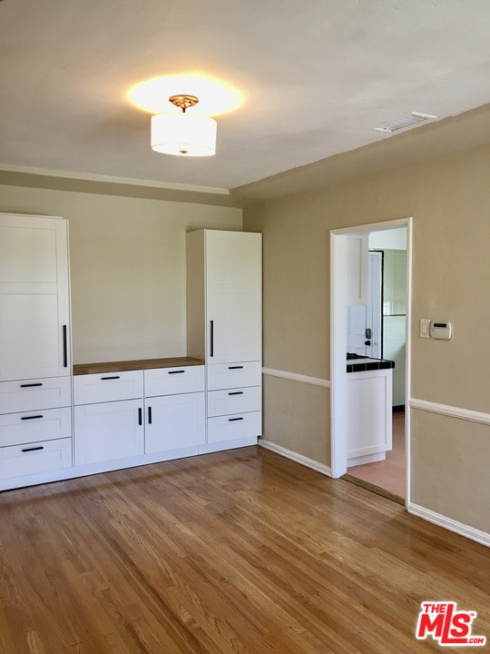 1180 Hi Point Street Los Angeles, CA 90035 - Photo 11 of 30