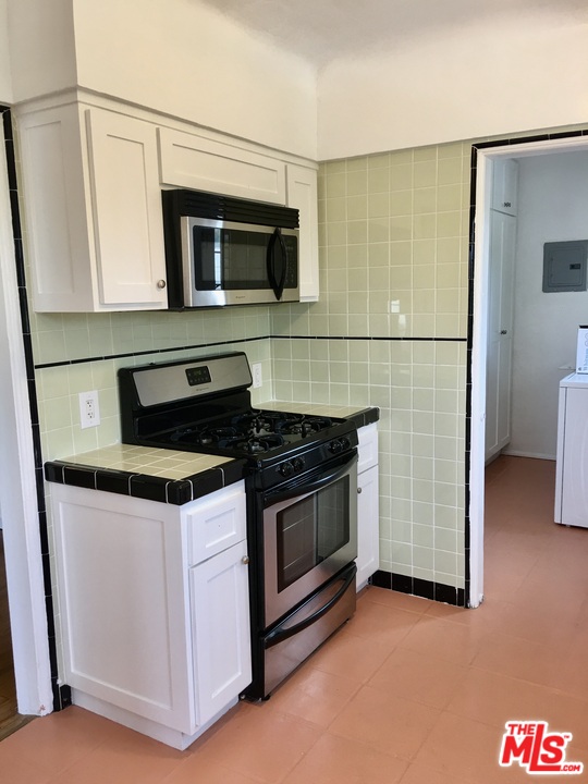 1180 Hi Point Street Los Angeles, CA 90035 - Photo 16 of 30