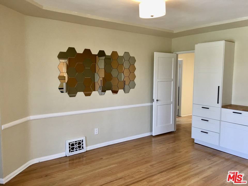 1180 Hi Point Street Los Angeles, CA 90035 - Photo 10 of 30