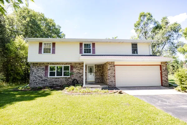 $479,900 | W119 Park Drive, Concord, WI 53066