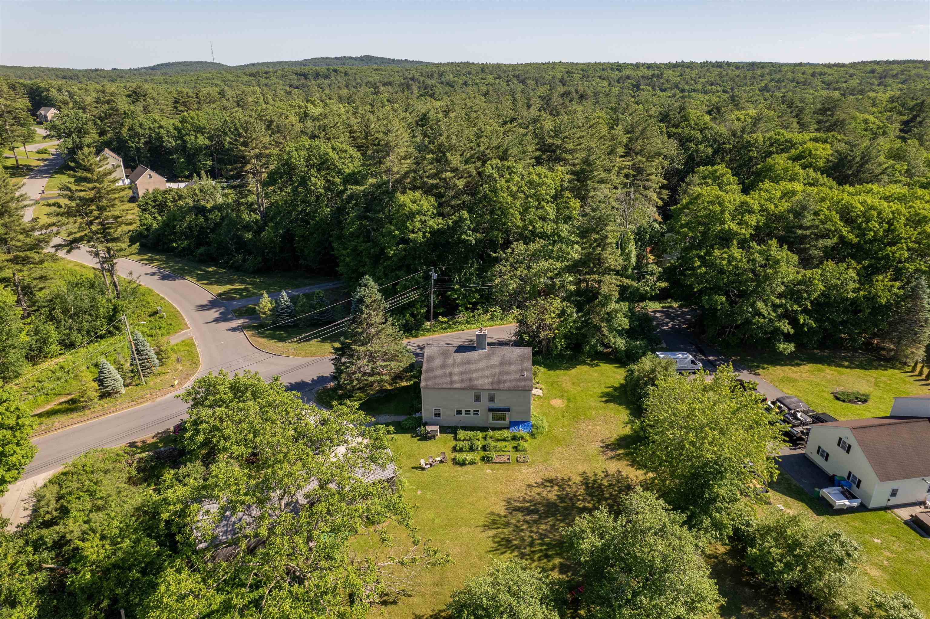 29 Windham Depot Road Derry, NH 03038 - Photo 7 of 58
