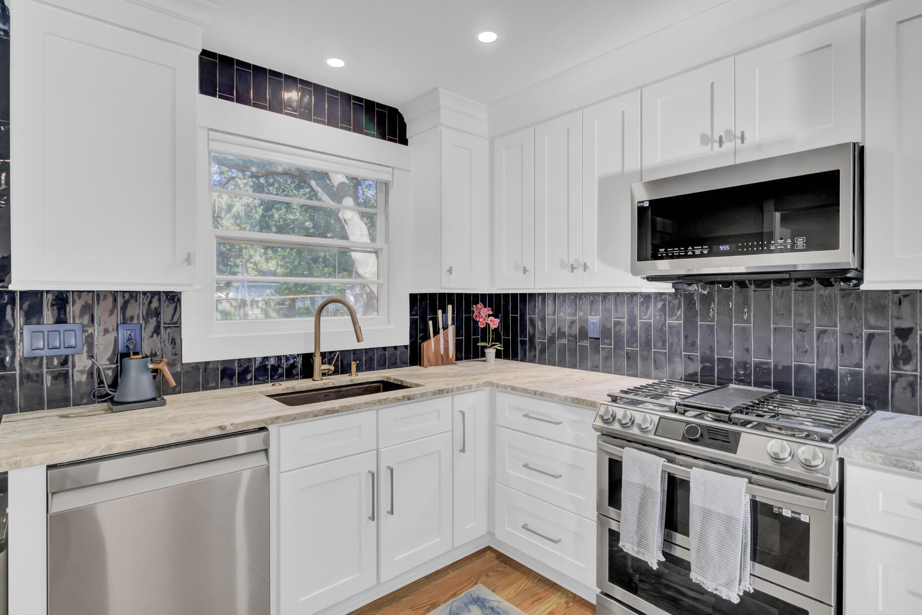 1715 Sharon Avenue Charleston, SC 29407 - Photo 14 of 35 15
