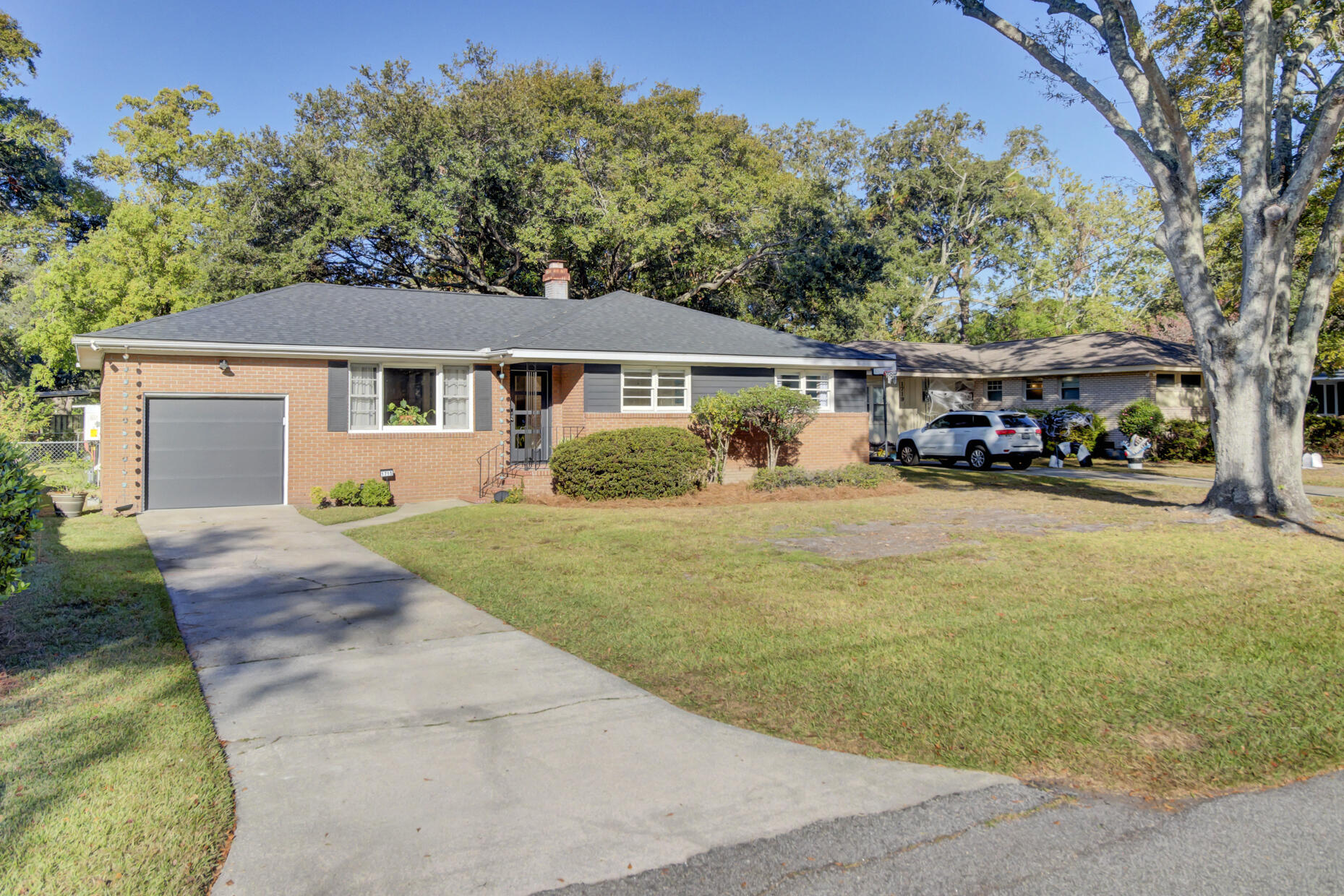 1715 Sharon Avenue Charleston, SC 29407 - Photo 2 of 35 3