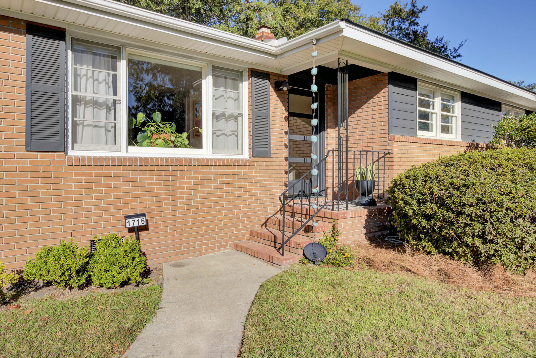 1715 Sharon Avenue Charleston, SC 29407 - Photo 4 of 35 5