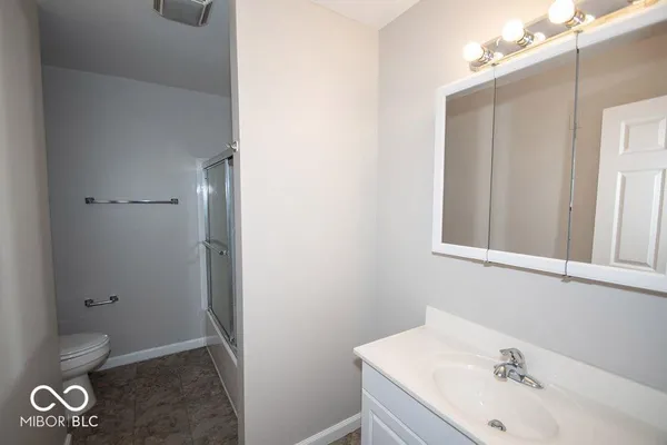 $1,399 | 1541 East Ohio Street, Indianapolis, IN 46201