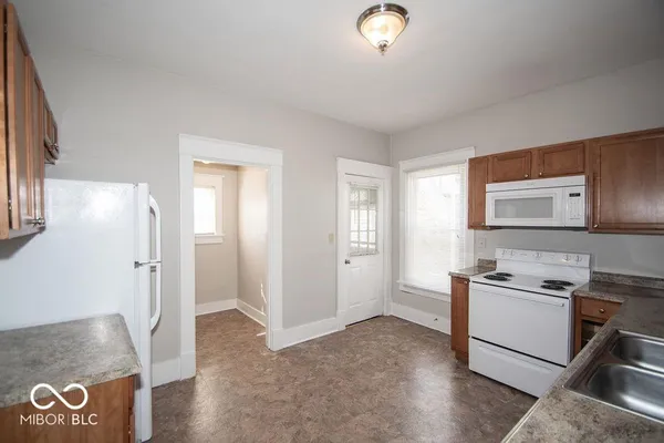 $1,399 | 1541 East Ohio Street, Indianapolis, IN 46201