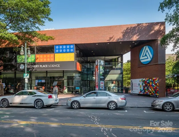 a view of outdoor space