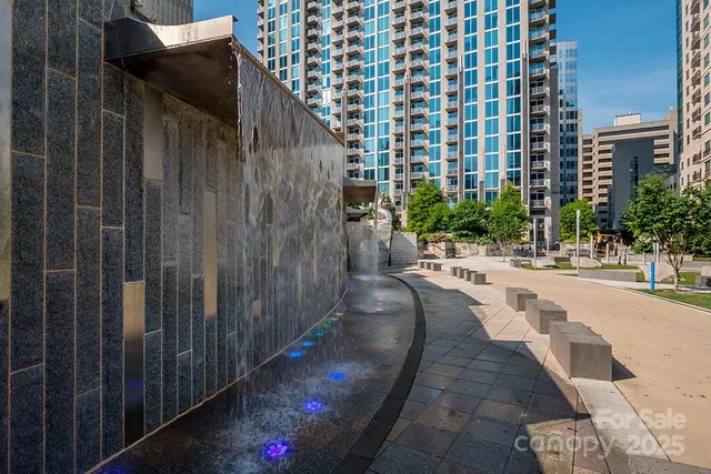 a picture of city view