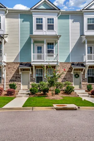 $2,800 | 306 Pathfinder Way, Charleston, SC 29492