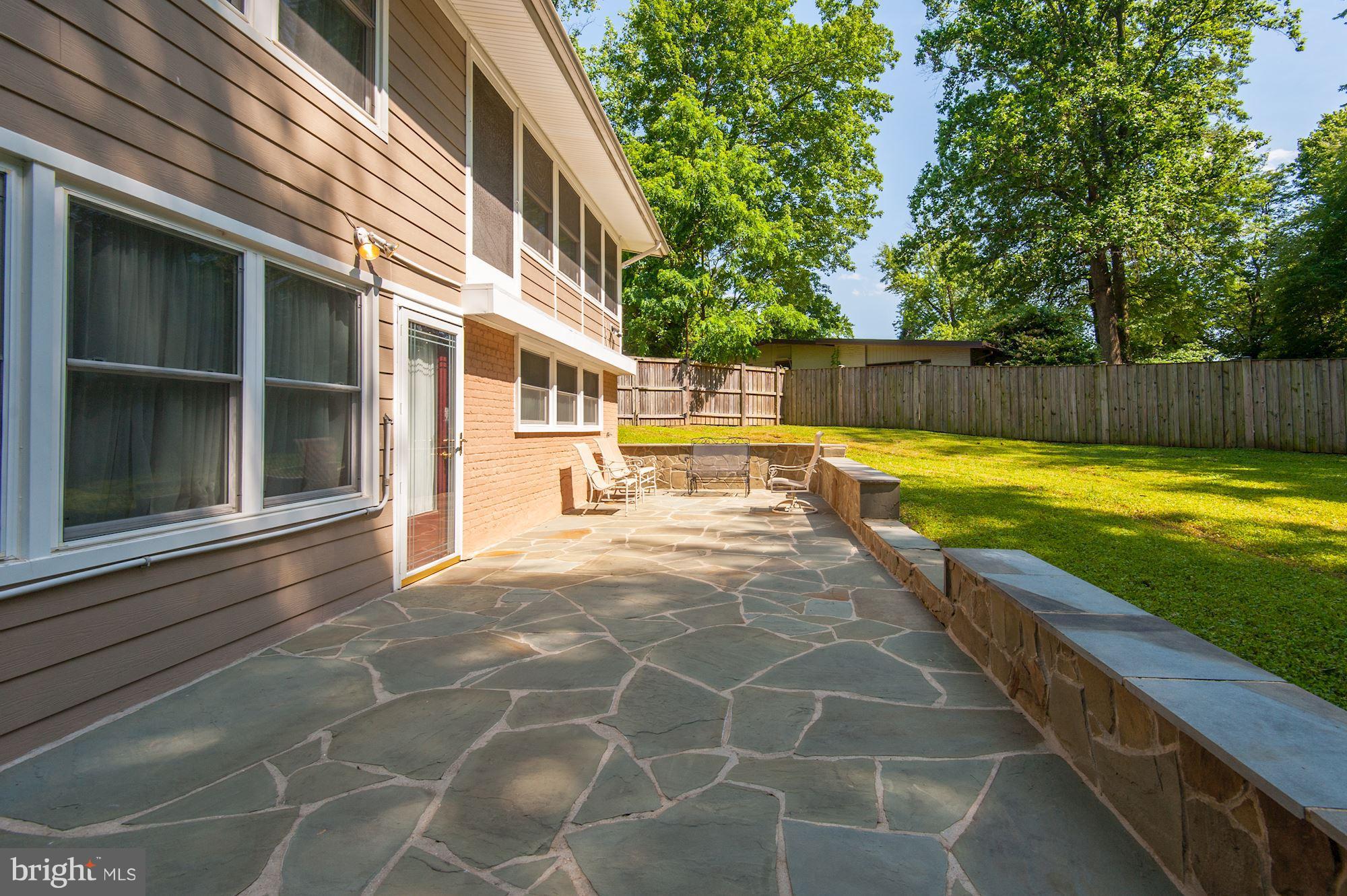 2902 Pine Spring Road Falls Church, VA 22042 - Photo 28 of 30 Exterior (Rear)