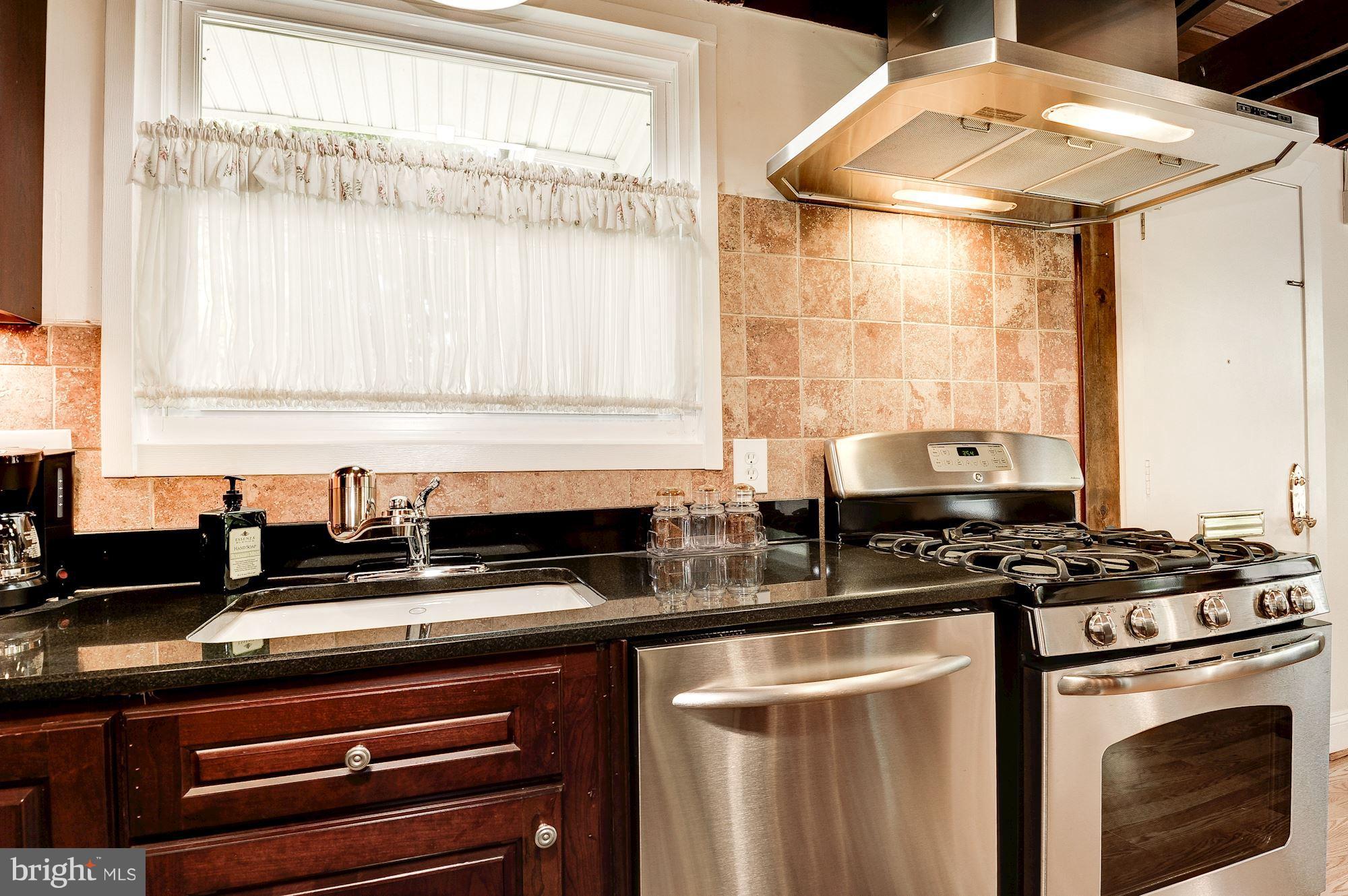 2902 Pine Spring Road Falls Church, VA 22042 - Photo 6 of 30 Kitchen