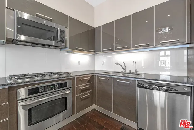 $780,000 | 801 South Grand Avenue, Unit 2202, Los Angeles, CA 90017