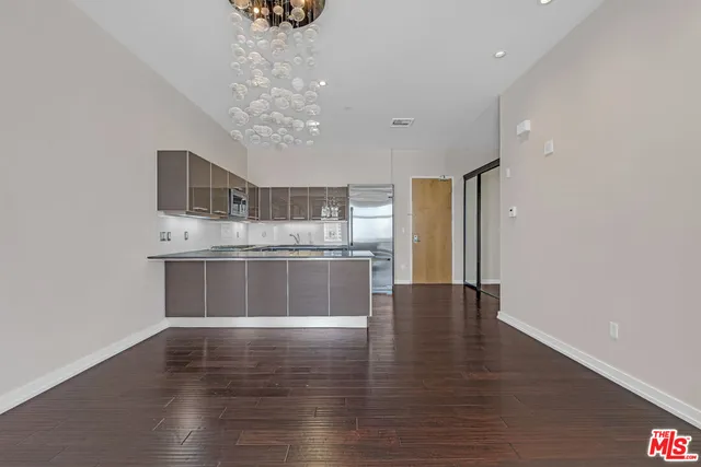 $780,000 | 801 South Grand Avenue, Unit 2202, Los Angeles, CA 90017