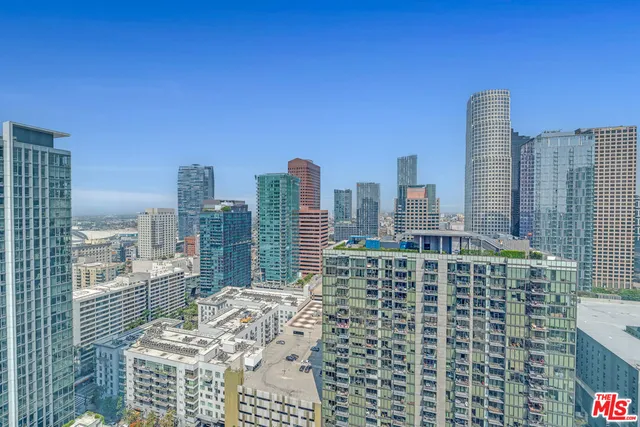 $780,000 | 801 South Grand Avenue, Unit 2202, Los Angeles, CA 90017