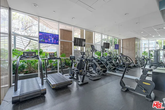 $780,000 | 801 South Grand Avenue, Unit 2202, Los Angeles, CA 90017