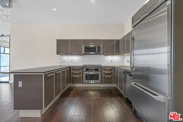 $780,000 | 801 South Grand Avenue, Unit 2202, Los Angeles, CA 90017