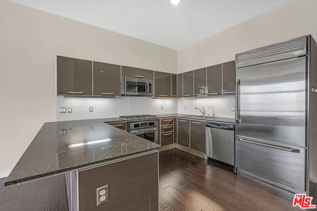 $780,000 | 801 South Grand Avenue, Unit 2202, Los Angeles, CA 90017