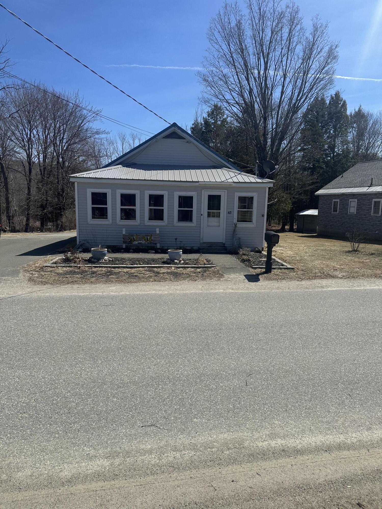 43 Iron Bridge Road Millinocket, ME 04462 - Photo 5 of 34 E3DAAD45-AAE9-46C5-8D49-C71D0B5BBBE8