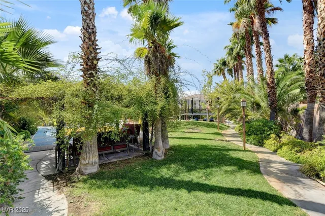 $1,490,000 | 10960 Bethel Park Court, Las Vegas, NV 89141