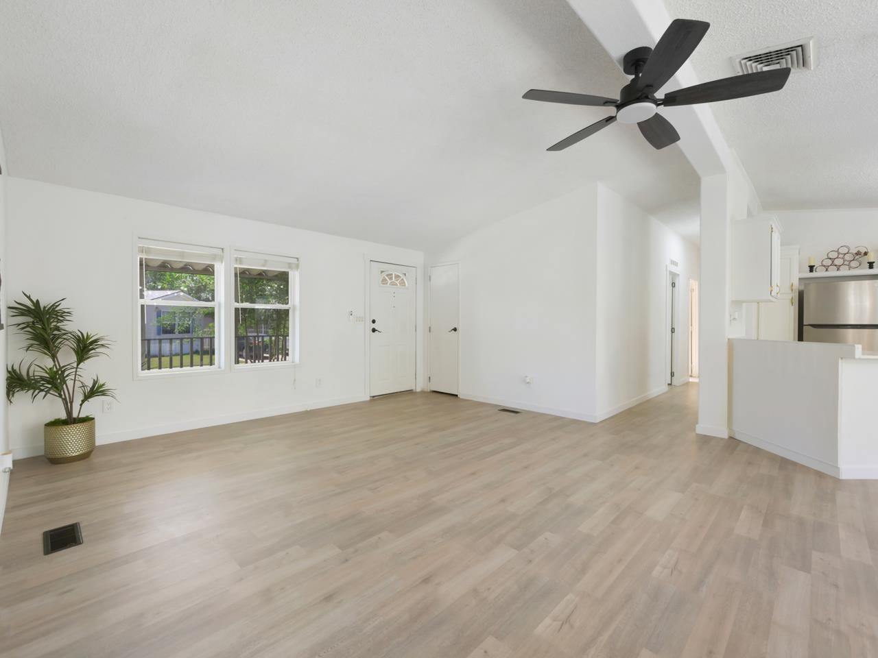 435 32 Road, Unit 461 Clifton, CO 81520 - Photo 5 of 33