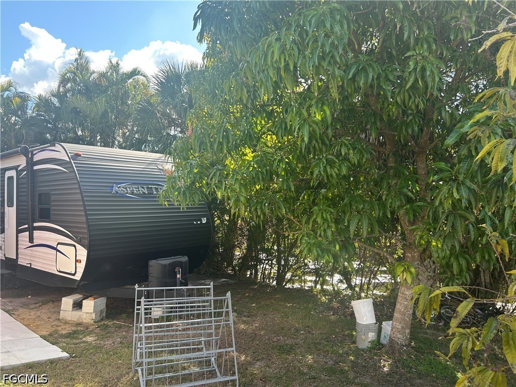 2049 50th Street Southwest Naples, FL 34116 - Photo 6 of 11