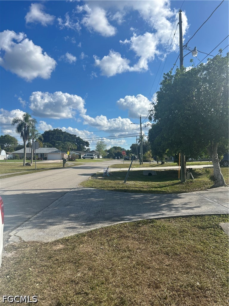 2049 50th Street Southwest Naples, FL 34116 - Photo 8 of 11