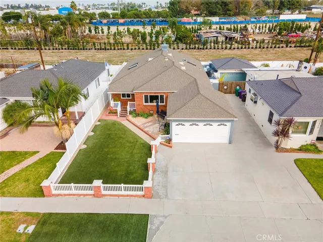 $1,149,900 | 3814 Stevely Avenue, Long Beach, CA 90808