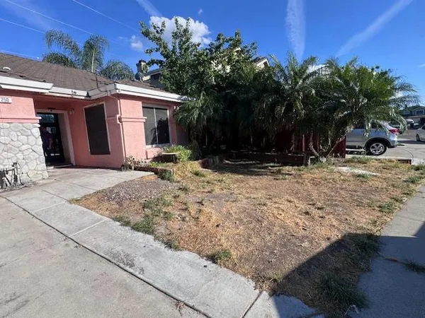 $395,000 | 250 Versailles Court, Tracy, CA 95376