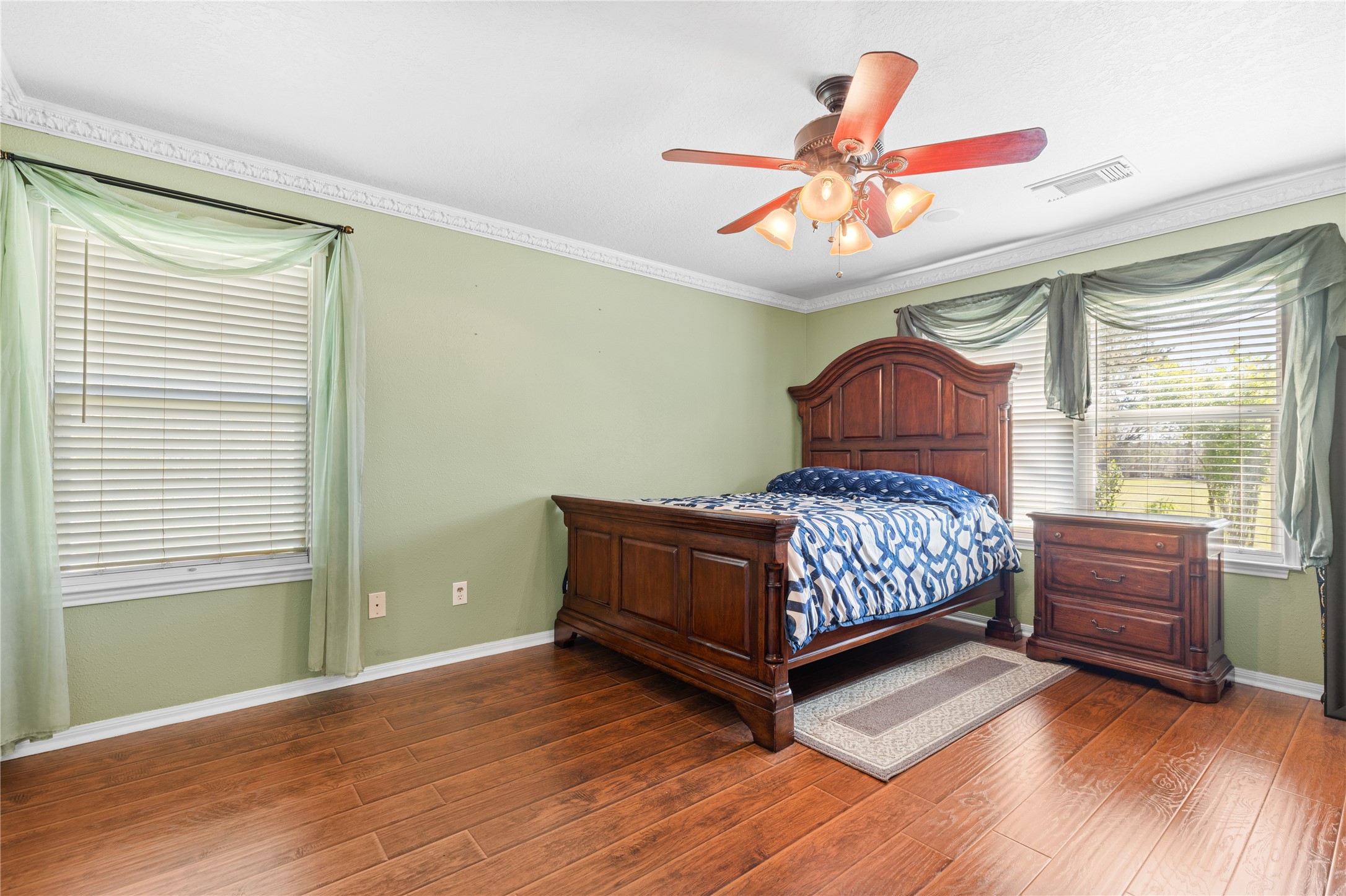 11547 Crockett Martin Road Conroe, TX 77306 - Photo 15 of 46