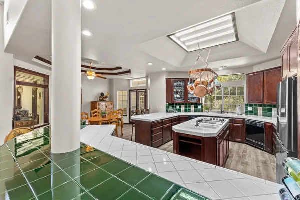$1,075,000 | 32933 Success Valley Drive, Porterville, CA 93257