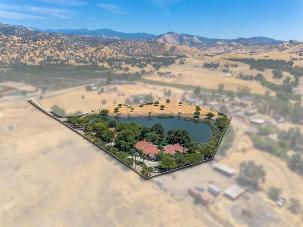 $1,075,000 | 32933 Success Valley Drive, Porterville, CA 93257