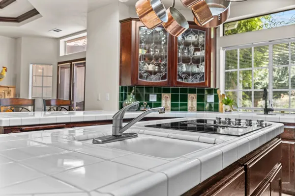 $1,075,000 | 32933 Success Valley Drive, Porterville, CA 93257