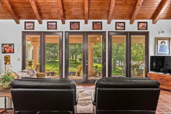 $1,075,000 | 32933 Success Valley Drive, Porterville, CA 93257