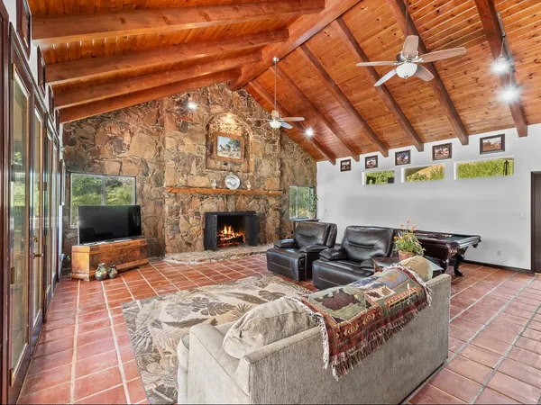 $1,075,000 | 32933 Success Valley Drive, Porterville, CA 93257