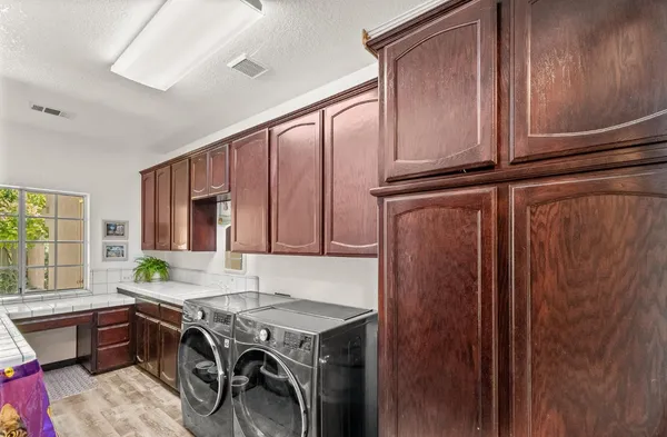 $1,075,000 | 32933 Success Valley Drive, Porterville, CA 93257