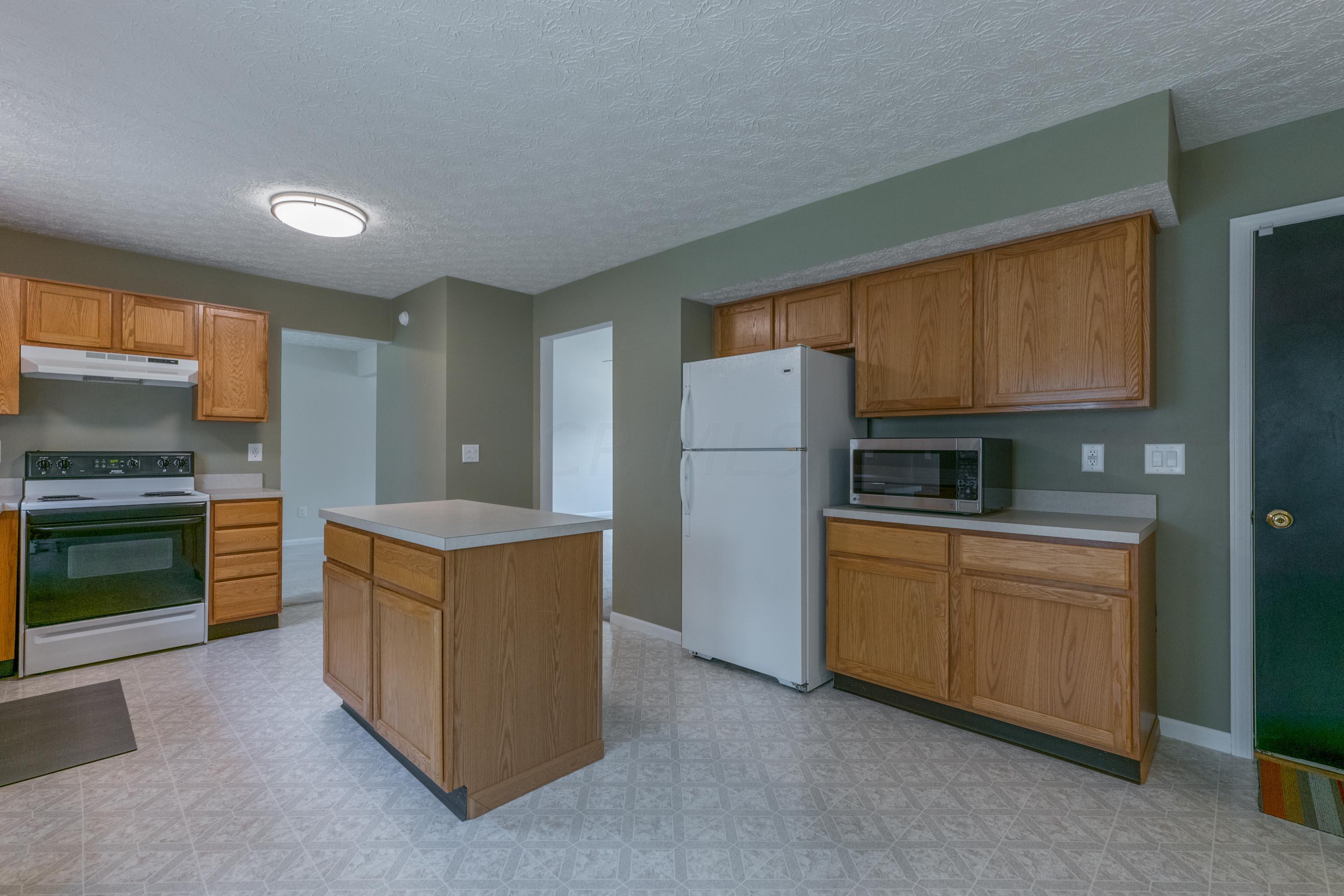 5819 Rothrock Court Galloway, OH 43119 - Photo 14 of 45 Gallery Image 14