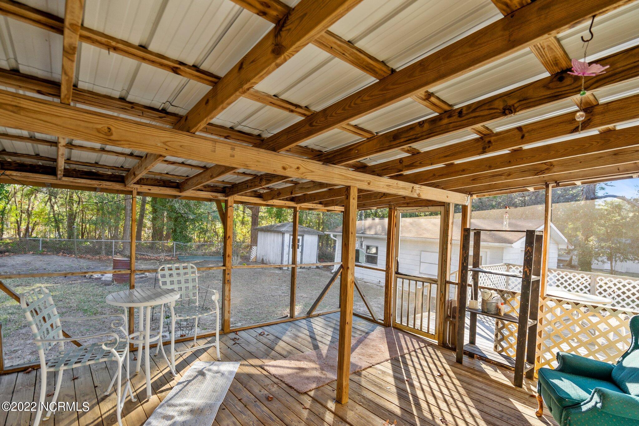110 Heathcliff Road Wilmington, NC 28409 - Photo 6 of 58 7-web-or-mls-DSC01429