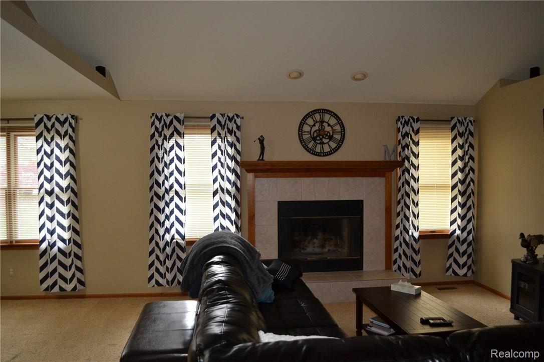 6409 Woodbrook Road Linden, MI 48451 - Photo 10 of 63 DSC_0467.JPG