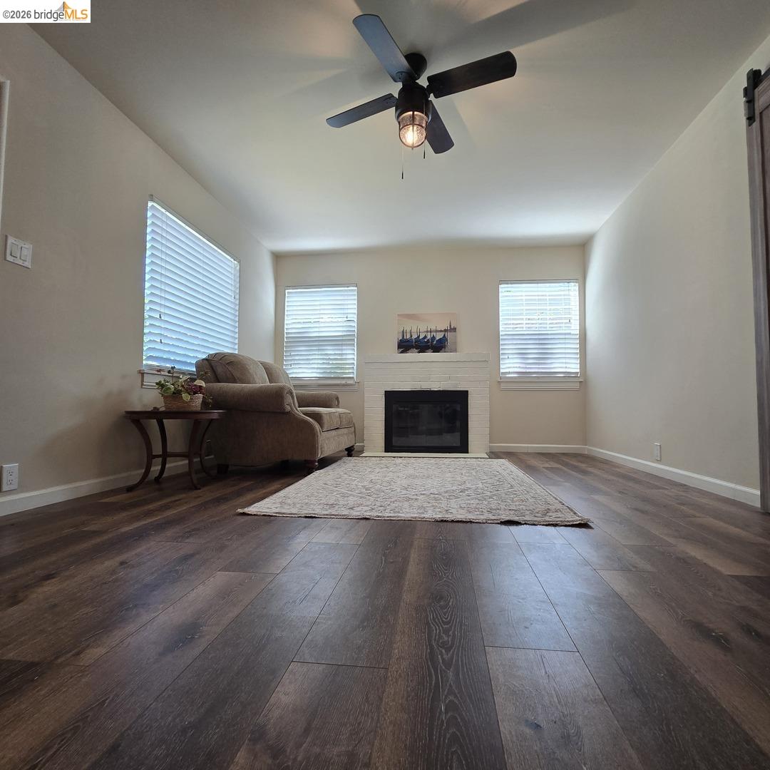 241 Humboldt Street San Rafael, CA 94901 - Photo 7 of 35