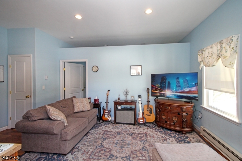 9 Greentree Road Blairstown, NJ 07832 - Photo 11 of 23