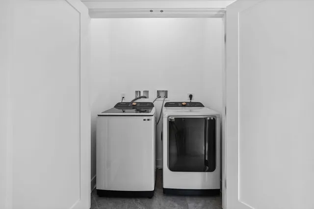 $1,799,000 | 1917 Commonwealth Avenue, Unit 1917, Newton, MA 02466