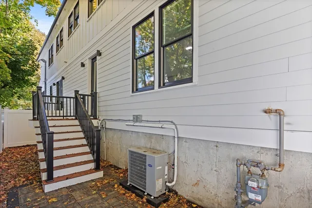 $1,799,000 | 1917 Commonwealth Avenue, Unit 1917, Newton, MA 02466