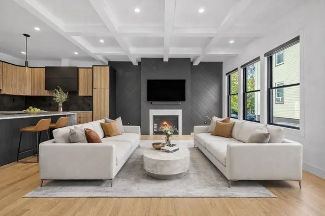 $1,799,000 | 1917 Commonwealth Avenue, Unit 1917, Newton, MA 02466