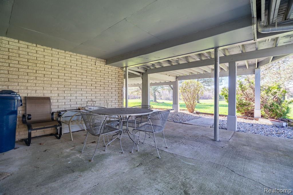 918 Langley Road Rochester Hills, MI 48309 - Photo 36 of 43