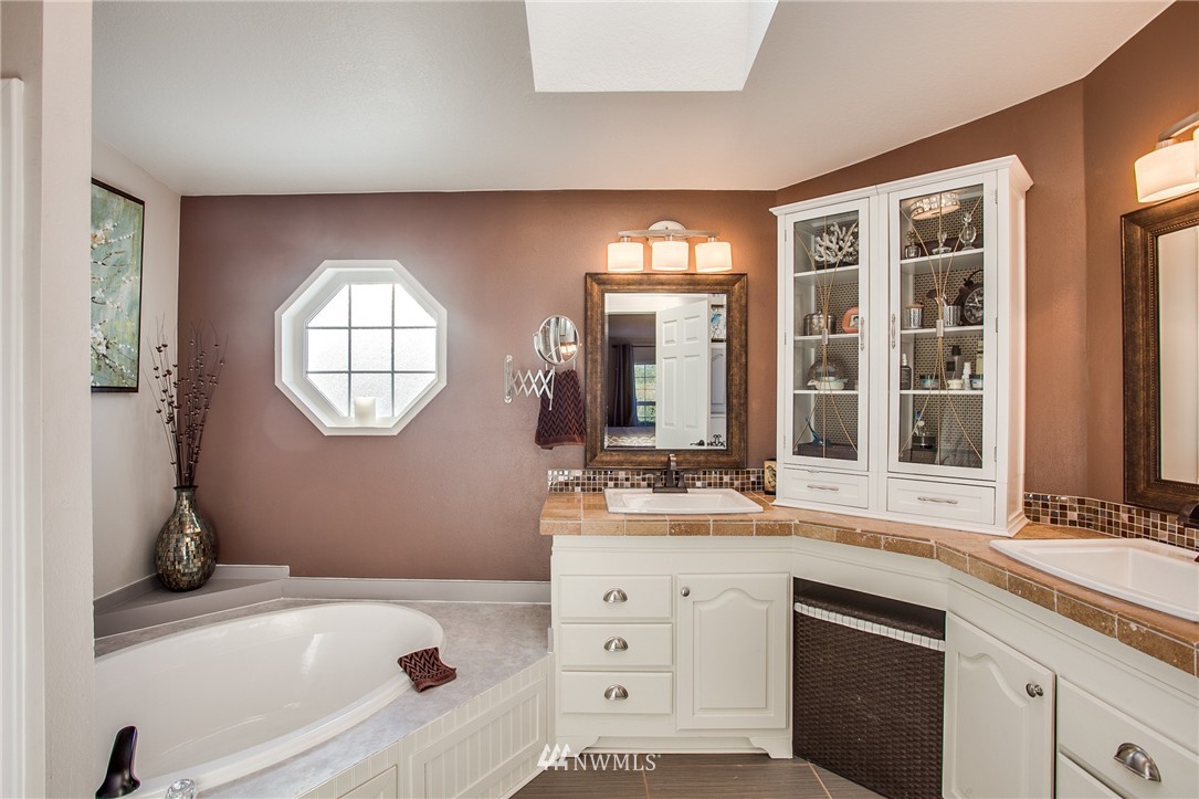 1622 Meadow Ridge Drive Wenatchee, WA 98801 - Photo 14 of 20 Gallery Image 14