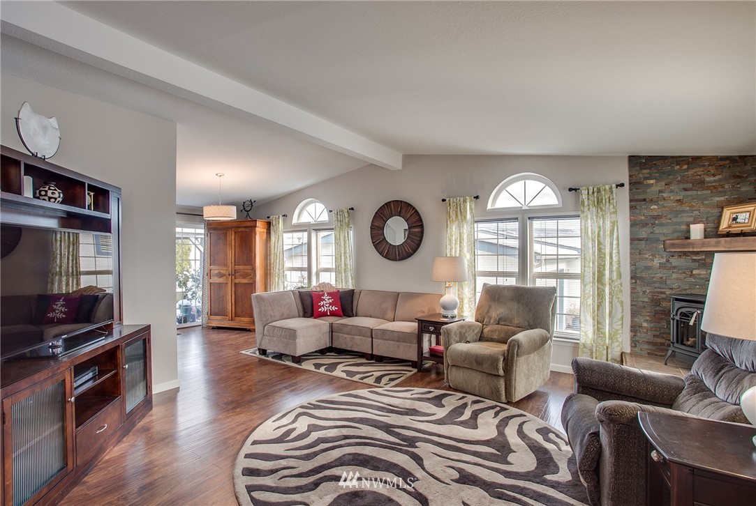1622 Meadow Ridge Drive Wenatchee, WA 98801 - Photo 4 of 20 Gallery Image 4