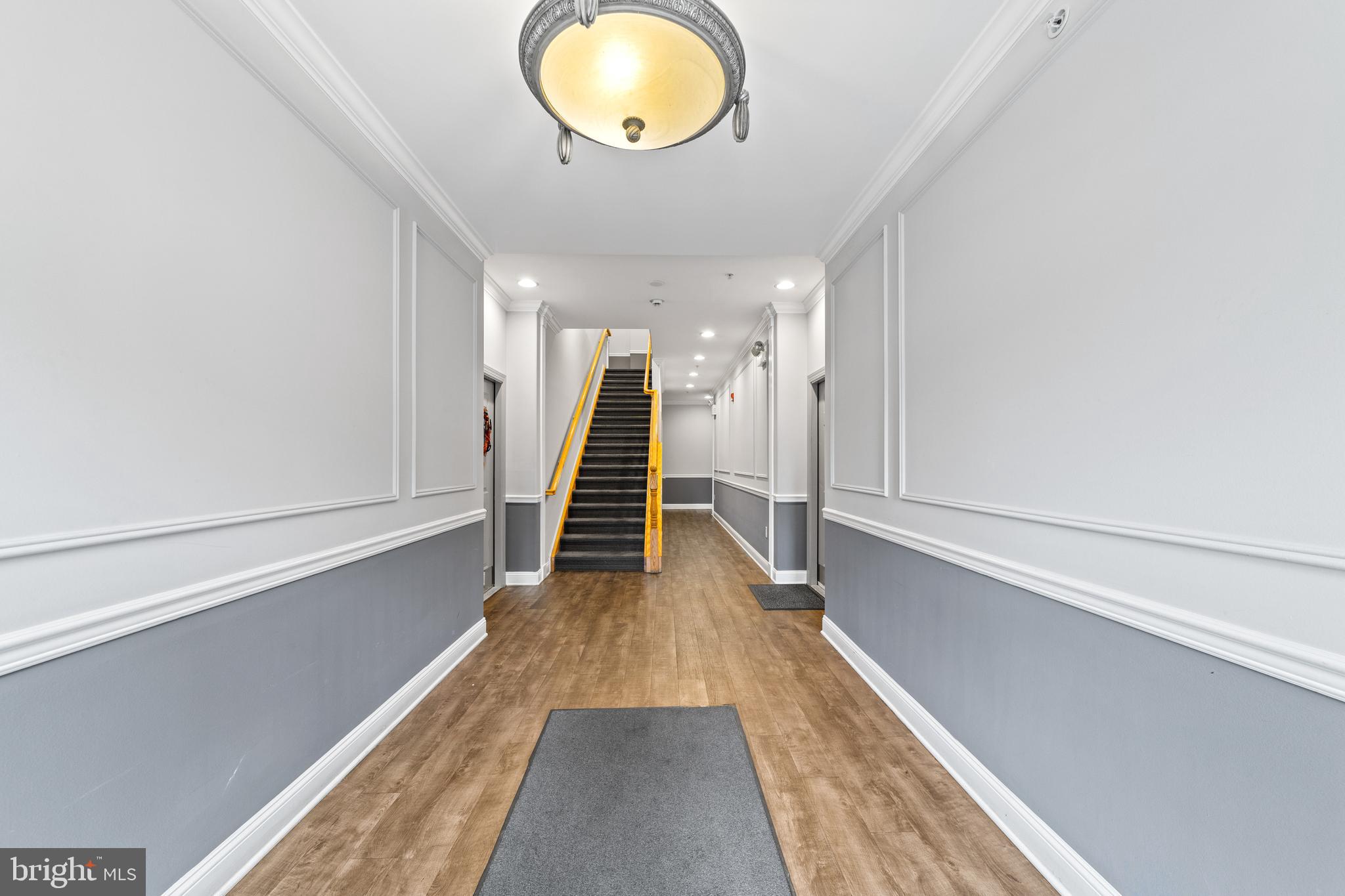 51 Kyle Way Ewing, NJ 08628 - Photo 2 of 25