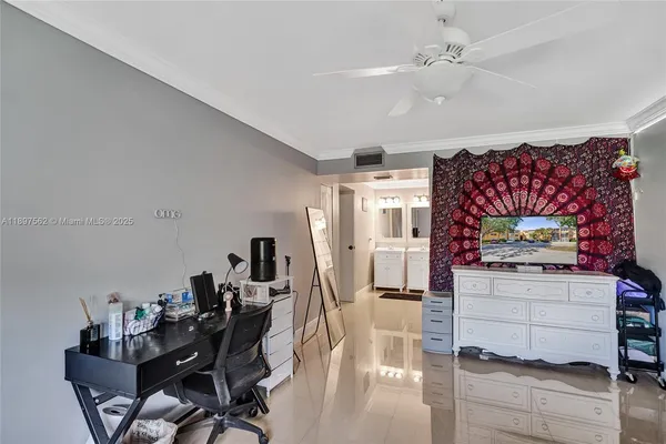 $185,000 | 4314 Northwest 9th Avenue, Unit 33D, Deerfield Beach, FL 33064