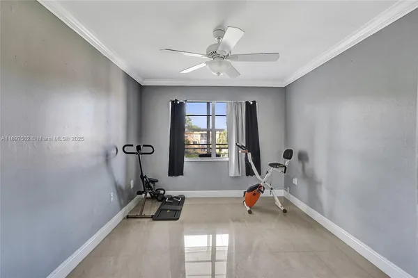 $185,000 | 4314 Northwest 9th Avenue, Unit 33D, Deerfield Beach, FL 33064