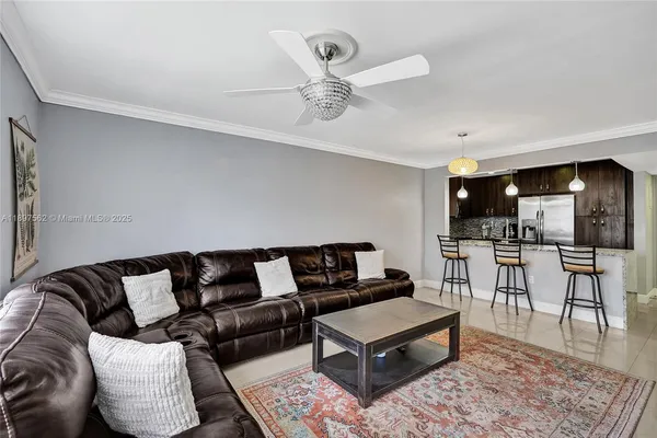 $185,000 | 4314 Northwest 9th Avenue, Unit 33D, Deerfield Beach, FL 33064